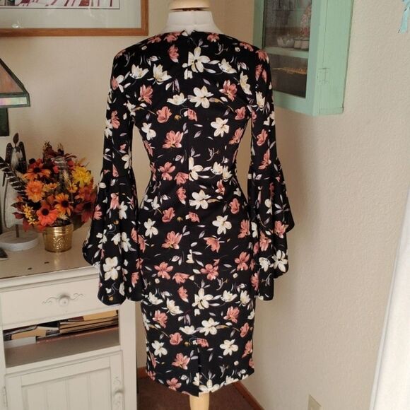 Vfshow Dark Floral Sheath - Picture 6 of 13